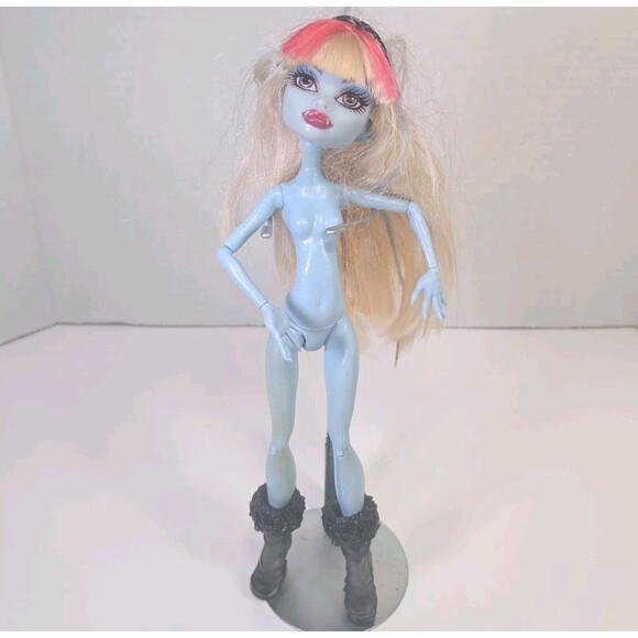 Monster High Girl Doll Abbey Bominable Picture Day Nude w/ Boots Incomplete - Picture 1 of 4